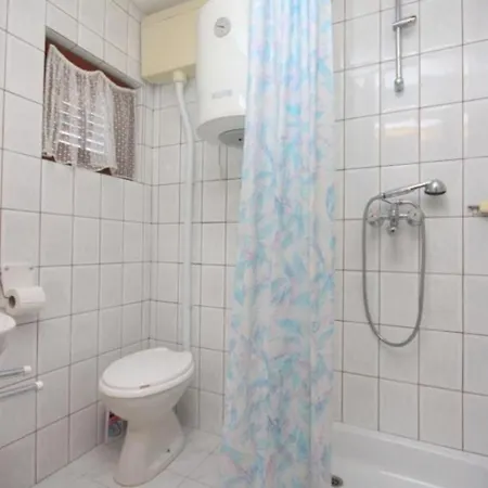 Nada - 100 M From Apartament Kali