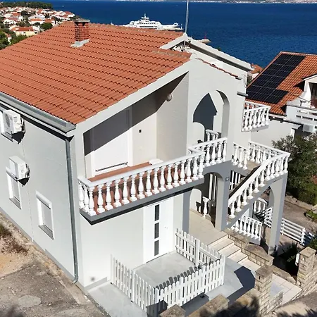 Nada Apartman
