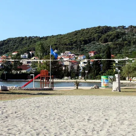 Appartamento Nada - 100 M From *